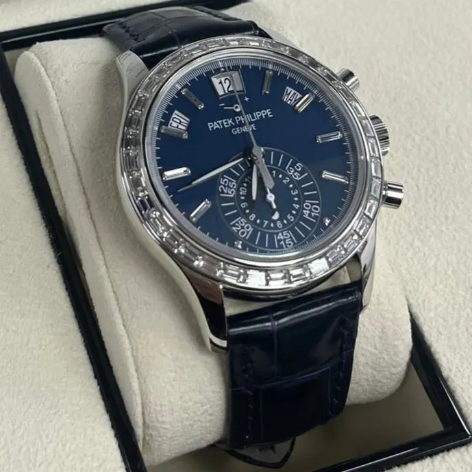 Patek Philippe Annual Calendar Chronograph Blue Dial 5961P-001 Blue Never worn - Inside View