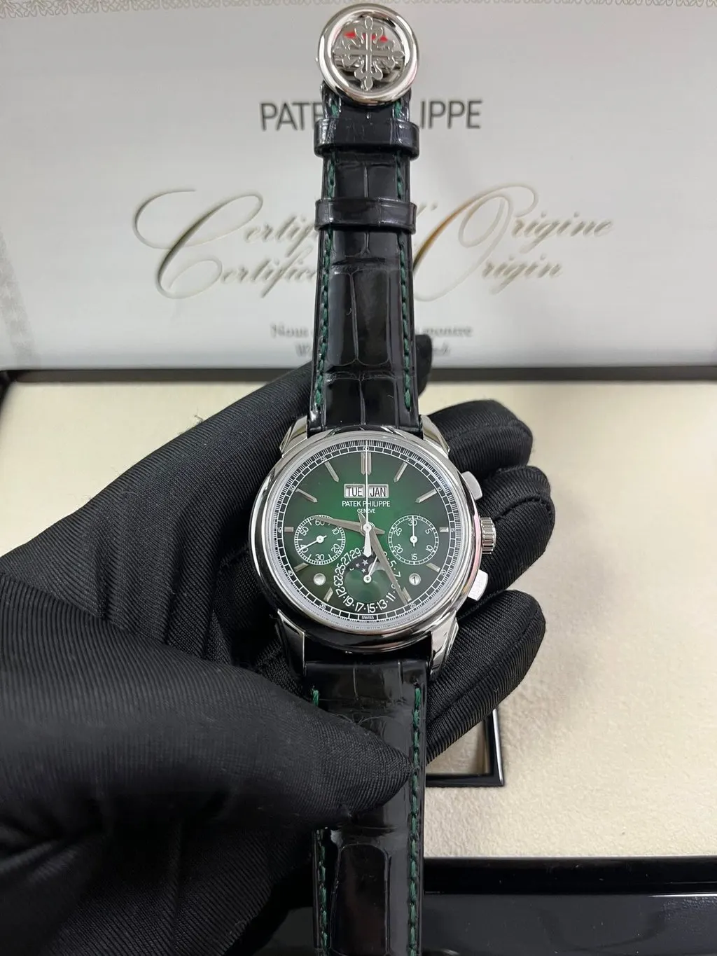 Patek Philippe Perpetual Calendar Chronograph Grand Complications Platinum Green Dial 5270P-0014 41mm Green Never worn - Box View