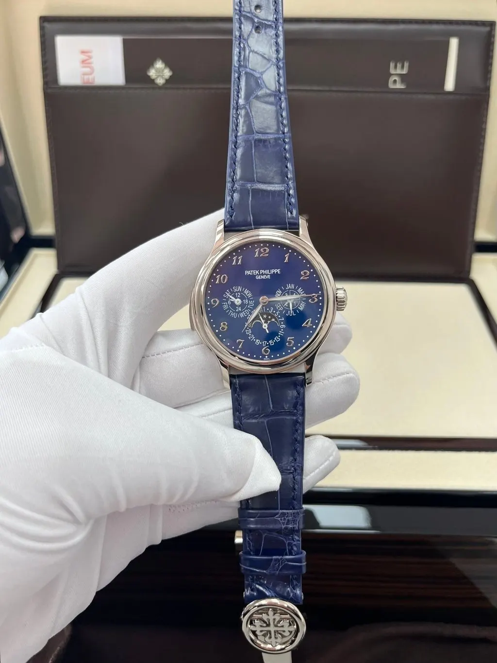 Patek Philippe Minute Repeater Perpetual Calendar Grande Complication White Gold Blue Dial 5374G-001 42mm Blue Never worn - Back View