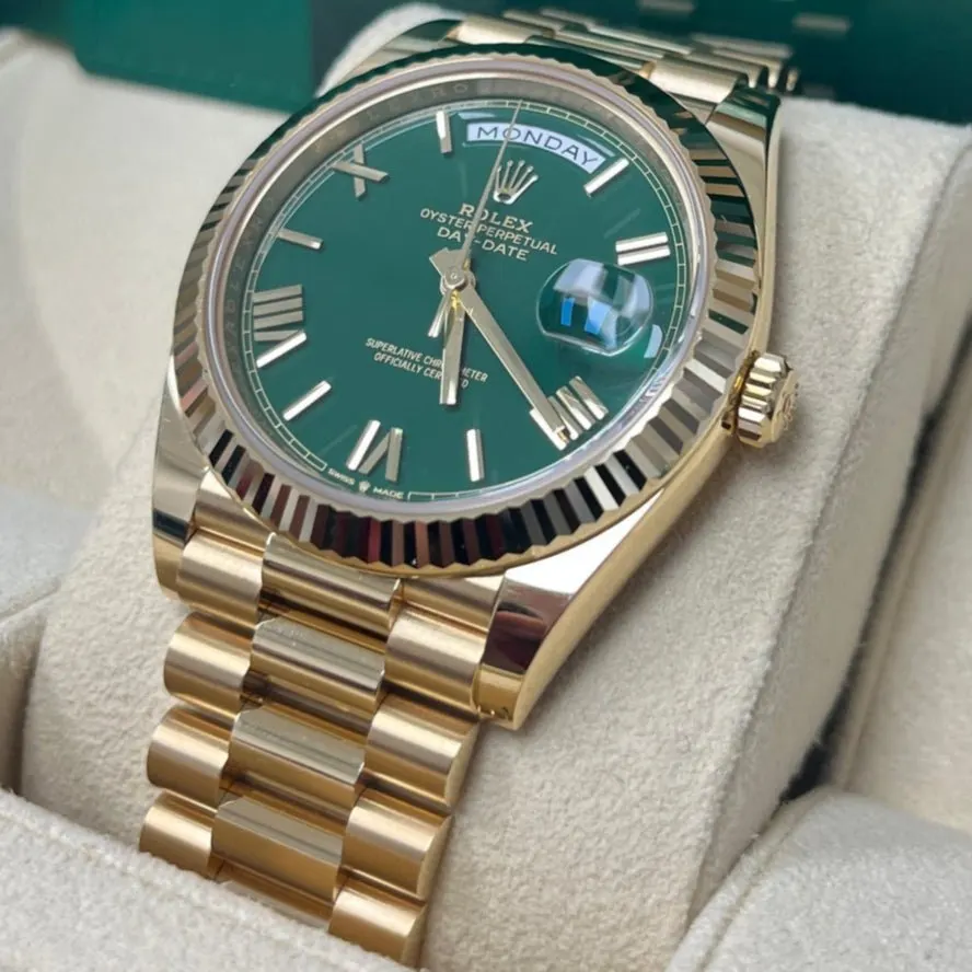Rolex Day-Date 40 Green Never worn - Inside View