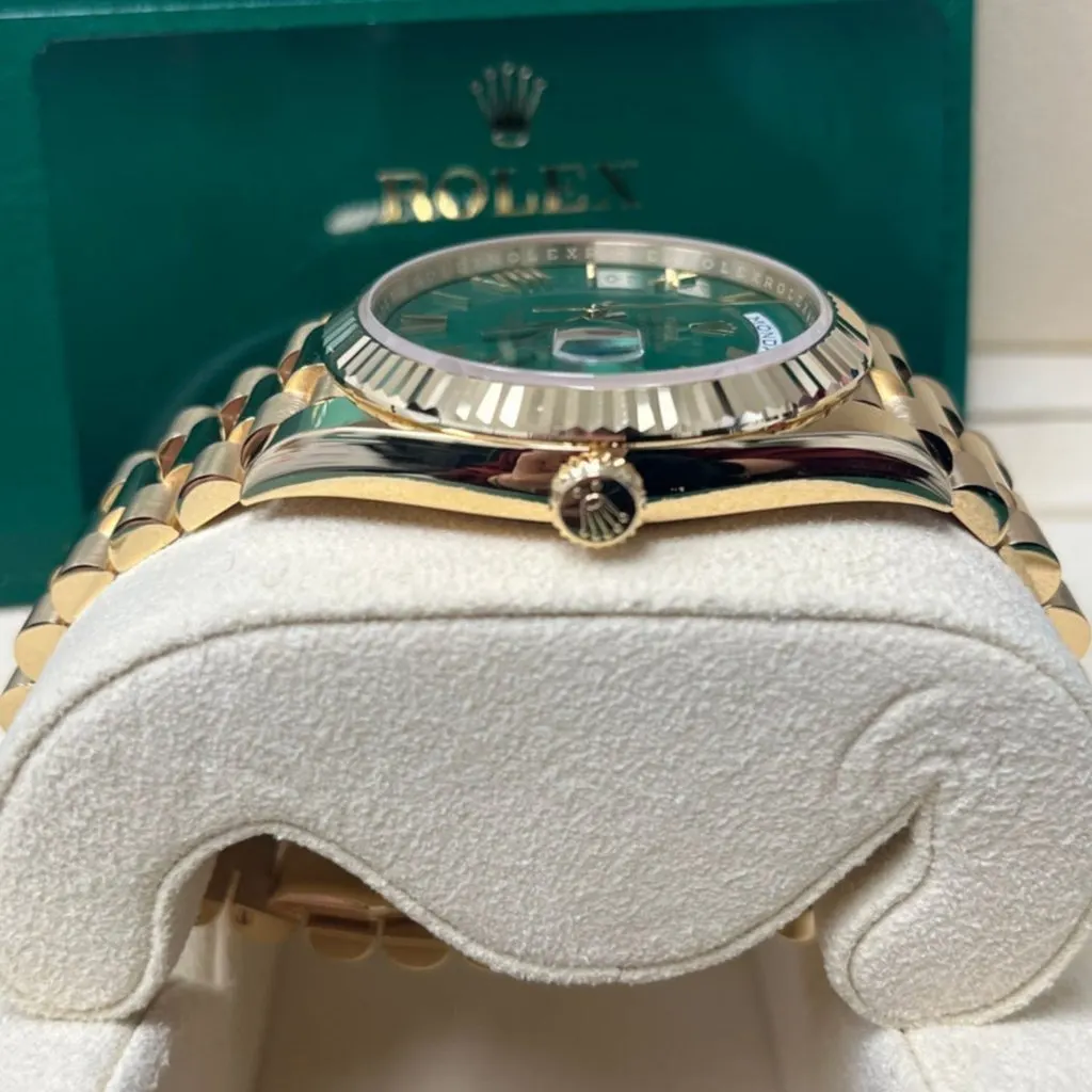 Rolex Day-Date 40 Green Never worn - Box View