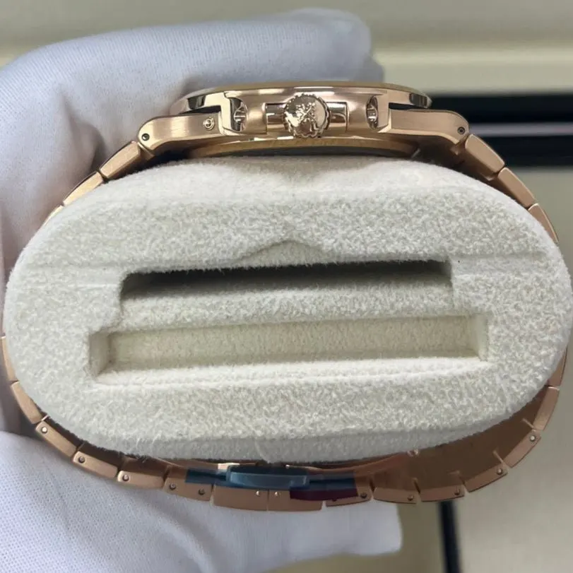 Patek Philippe Nautilus 40mm Pink Never worn - Model View