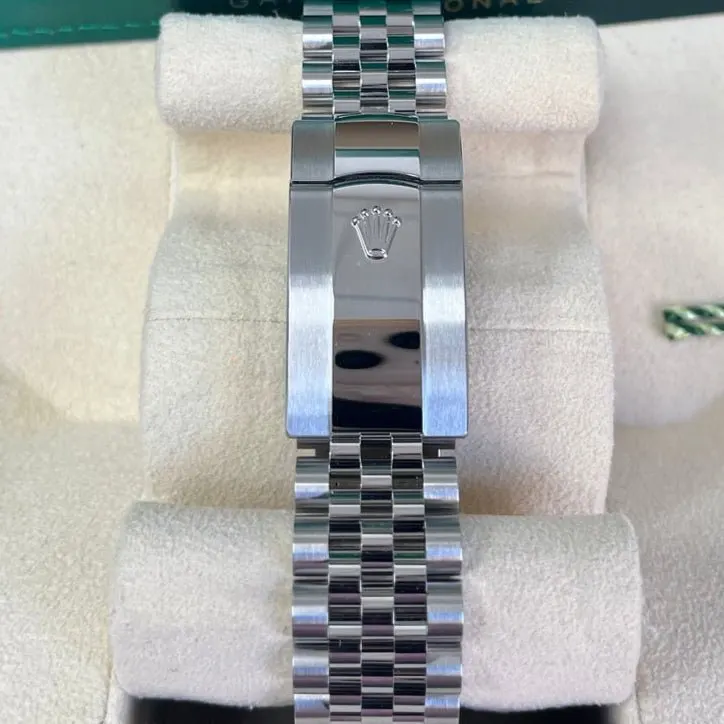Rolex Datejust 36 Silver Never worn - Inside View