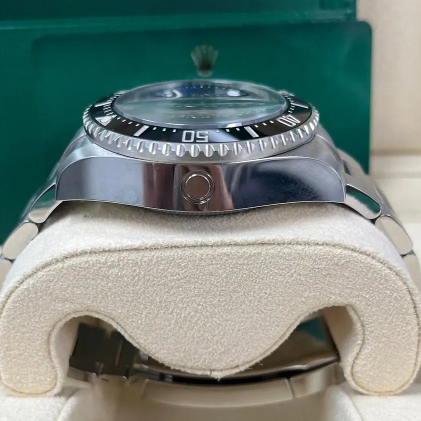 Rolex Sea-Dweller Deepsea 44mm Blue Never worn - Model View