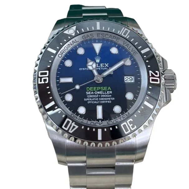 Rolex Sea-Dweller Deepsea 44mm Blue Never worn - Front View