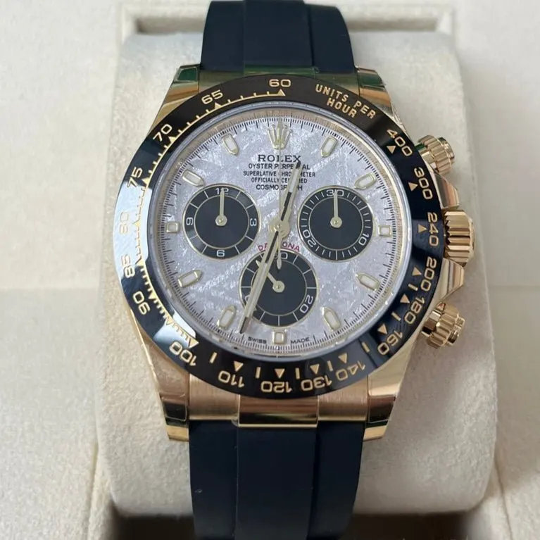 Rolex Daytona 40mm Black Never worn - Inside View