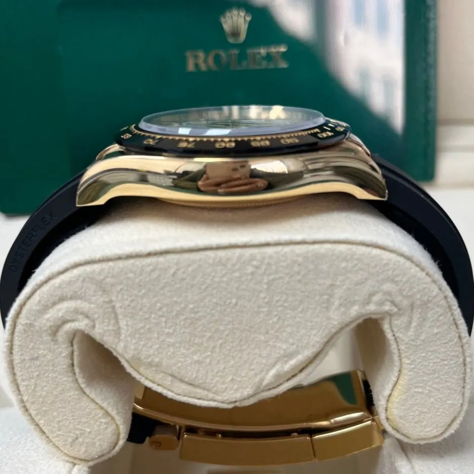 Rolex Daytona 40mm Black Never worn - Model View