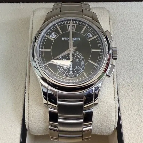 Patek Philippe Annual Calendar Complications Green Dial (Reference # 5905/1A-001) 42mm Green Never worn - Back View