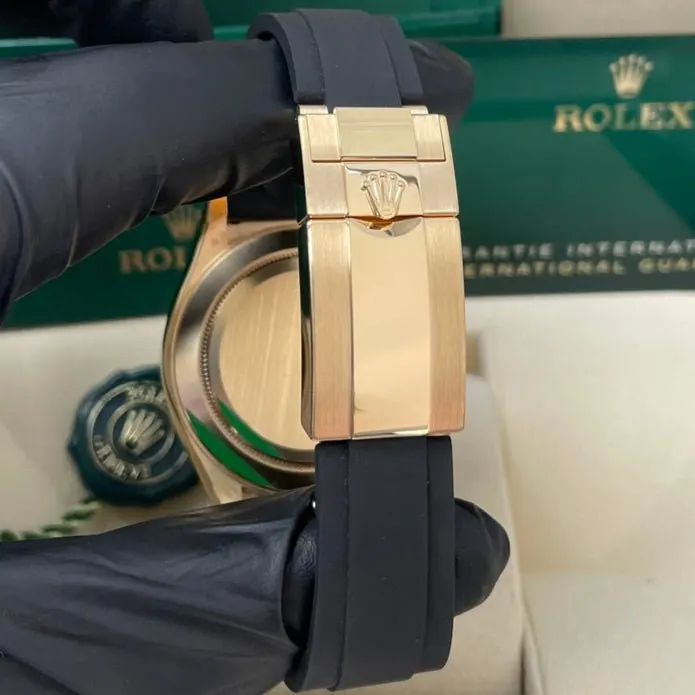 Rolex Daytona 40mm Black Never worn - Inside View