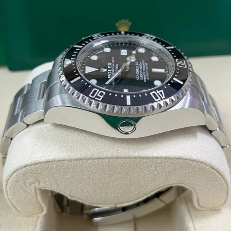 Rolex Sea-Dweller Deepsea 44mm Black Never worn - Inside View