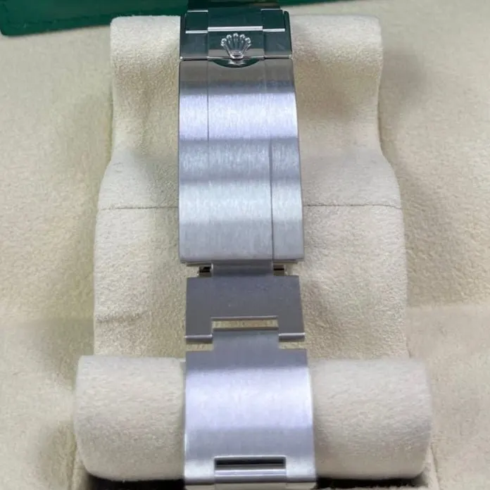 Rolex Sea-Dweller Deepsea 44mm Black Never worn - Box View