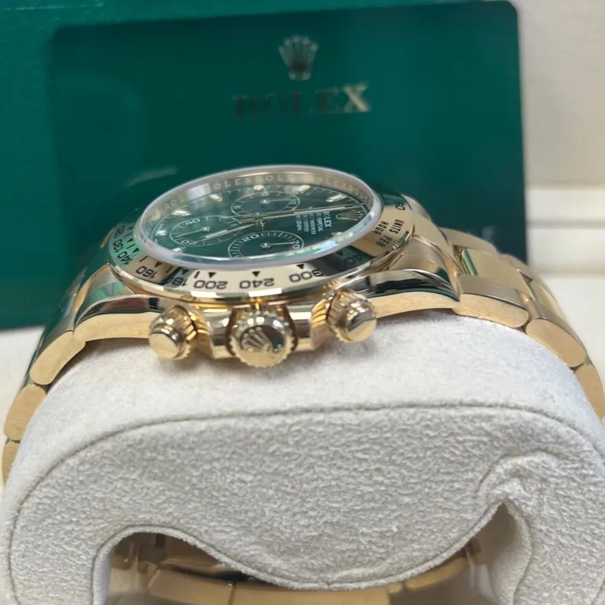 Rolex 'John Mayer' Daytona Cosmograph | Green Dial, Yellow Gold 40mm Green Never worn - Box View