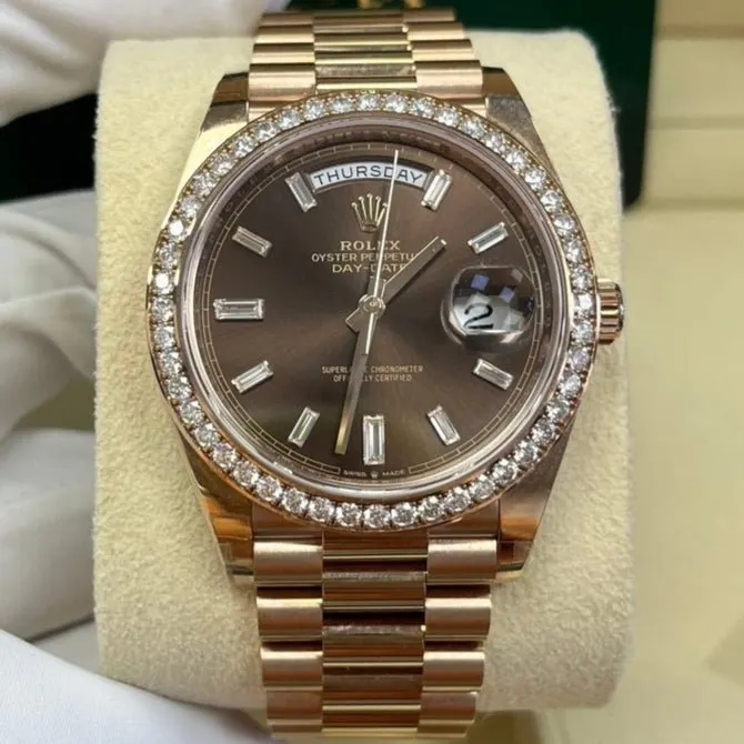 Rolex Everose Gold Day-Date 40 Watch - Everose Gold Bezel - Chocolate Baguette Diamond Dial - President Bracelet Pink Never worn - Box View