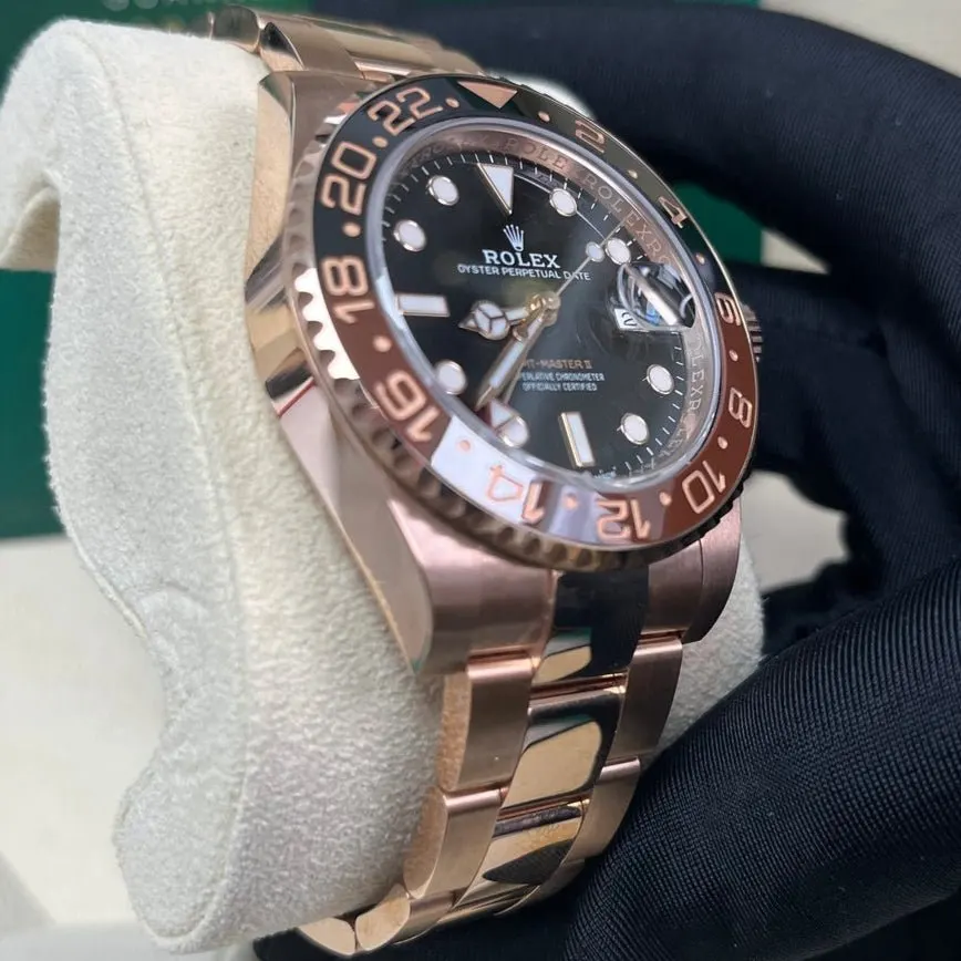 Rolex GMT-Master II 40mm Pink Never worn - Box View