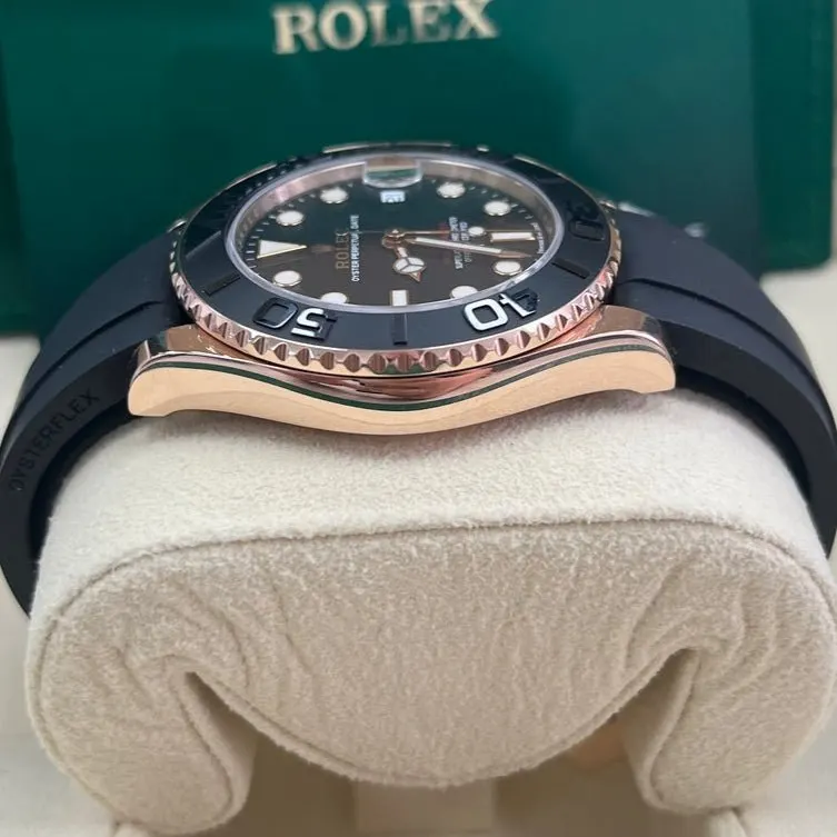 Rolex Yacht-Master 37mm Pink Never worn - Inside View