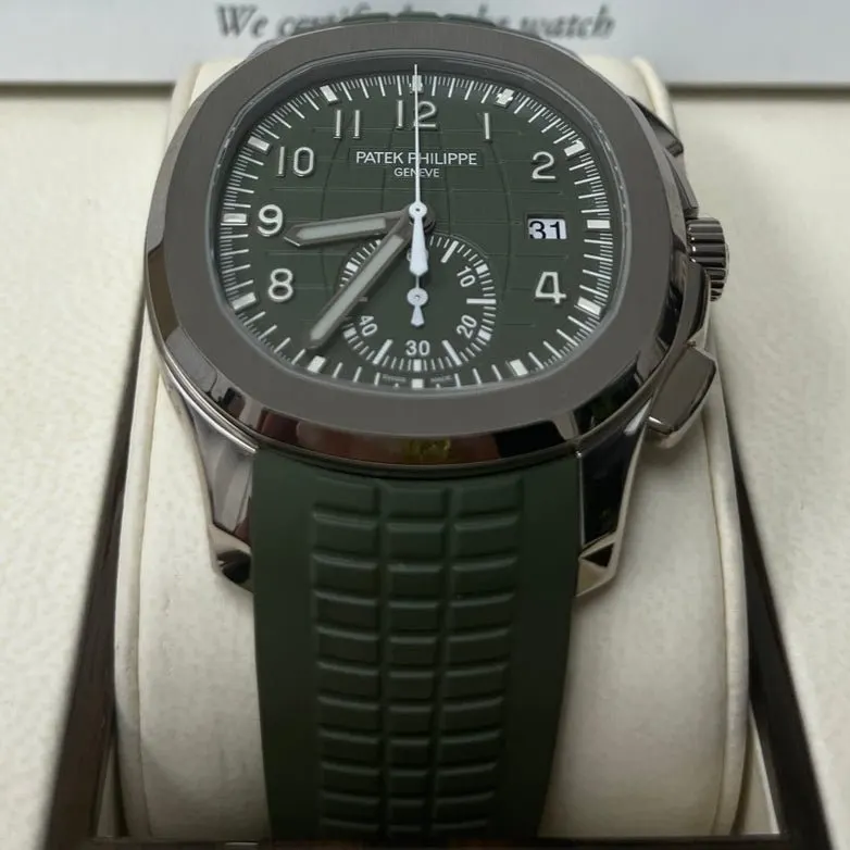 Patek Philippe Aquanaut 42mm Green Never worn - Back View