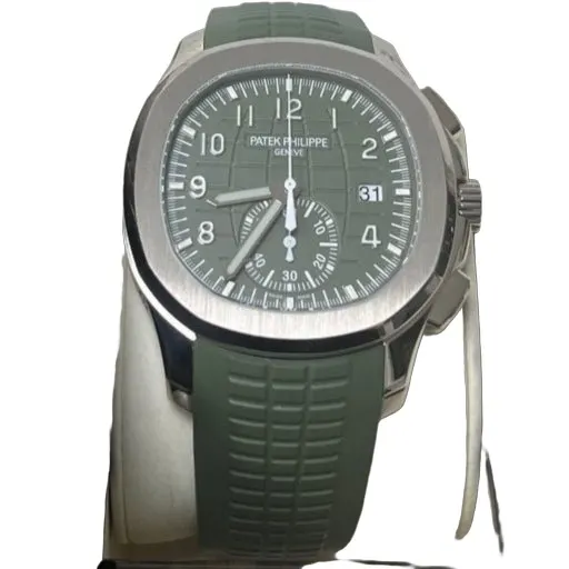 Patek Philippe Aquanaut 42mm Green Never worn - Front View