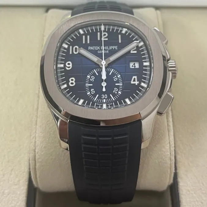 Patek Philippe Aquanaut 42mm MultiColor Never worn - Back View