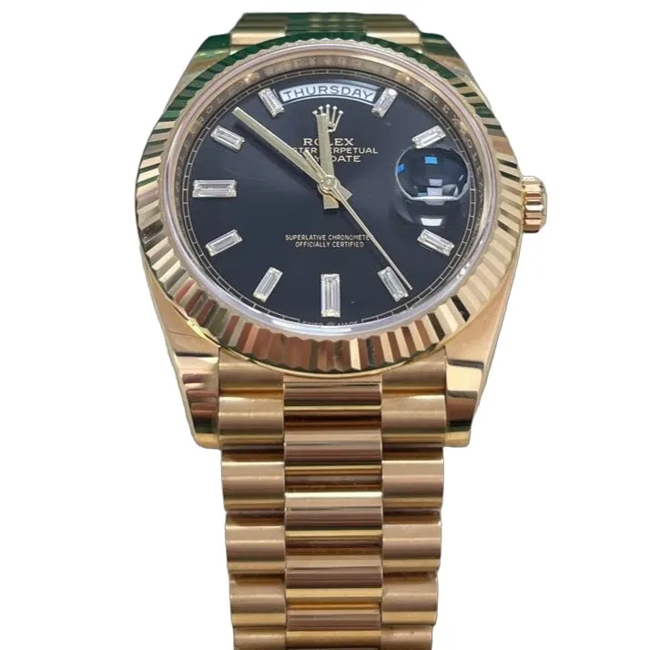 Rolex Day-Date 40 Silver Never worn - Front View