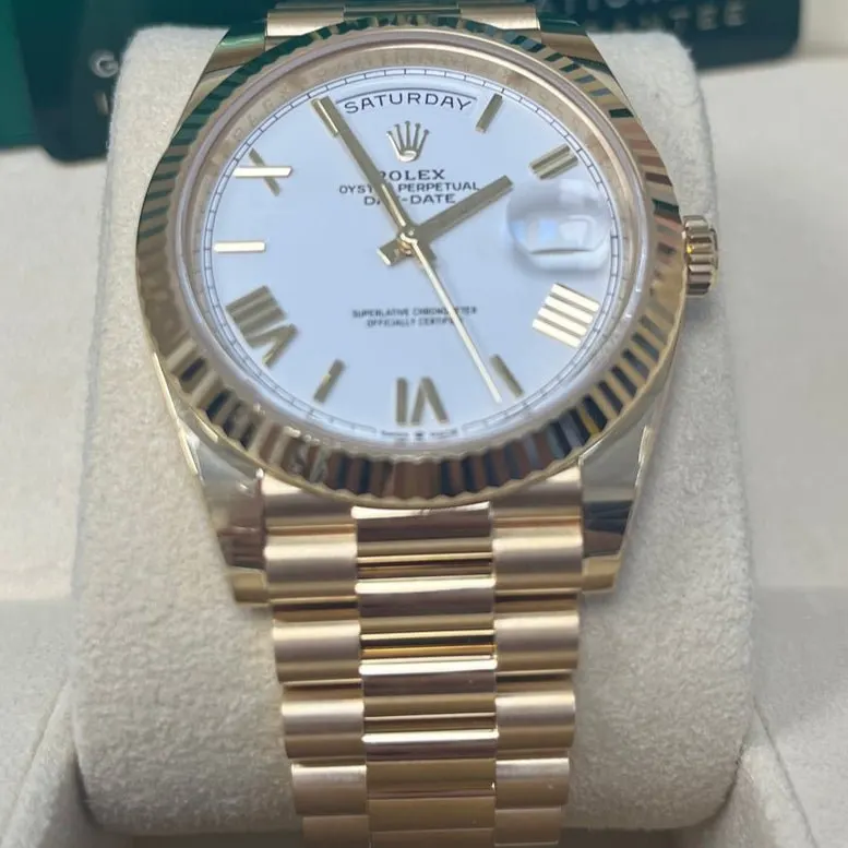 Rolex Day-Date 40 White Never worn - Inside View