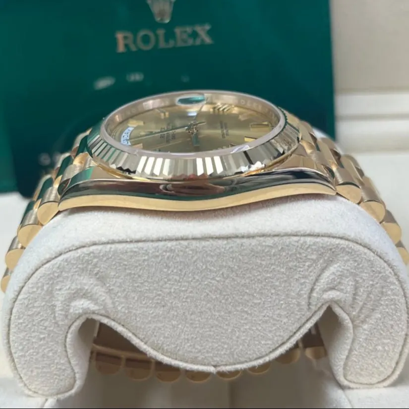 Rolex Day-Date 40 Gold Never worn - Inside View