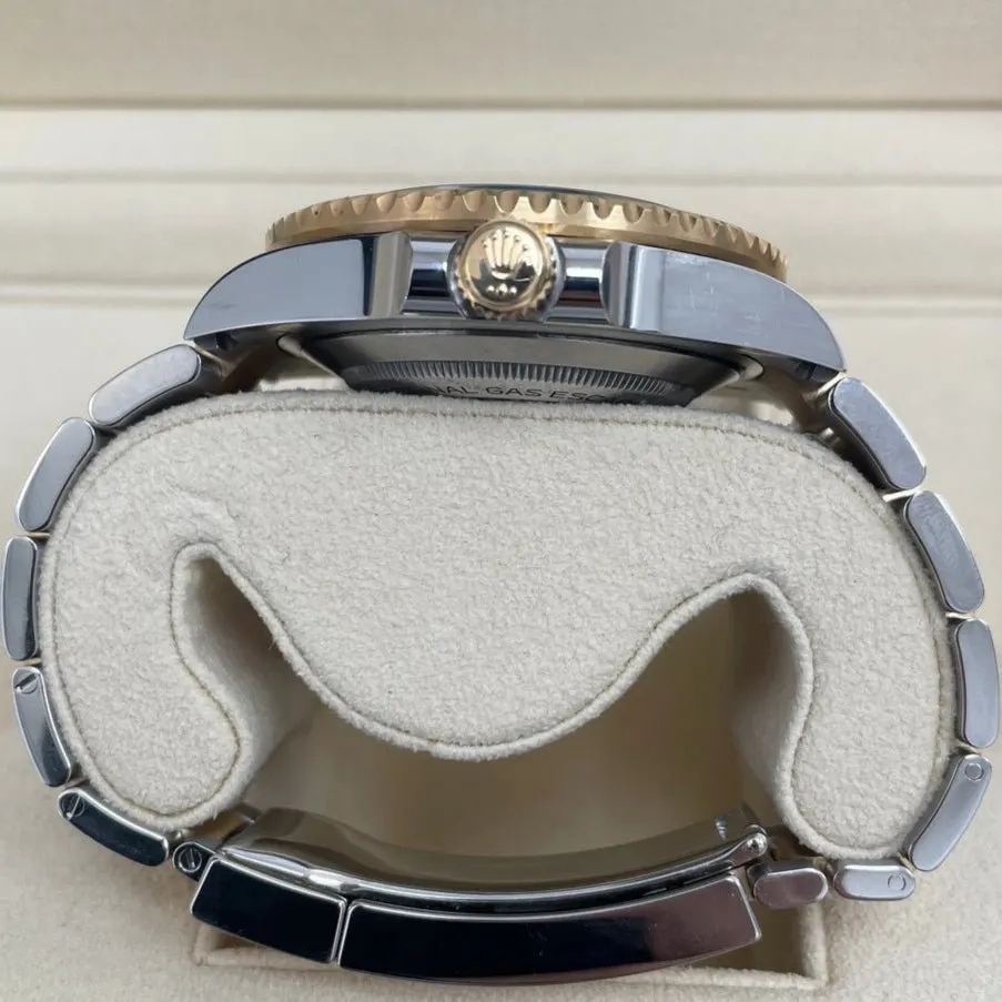 Rolex Sea-Dweller 43mm Gold Never worn - Back View