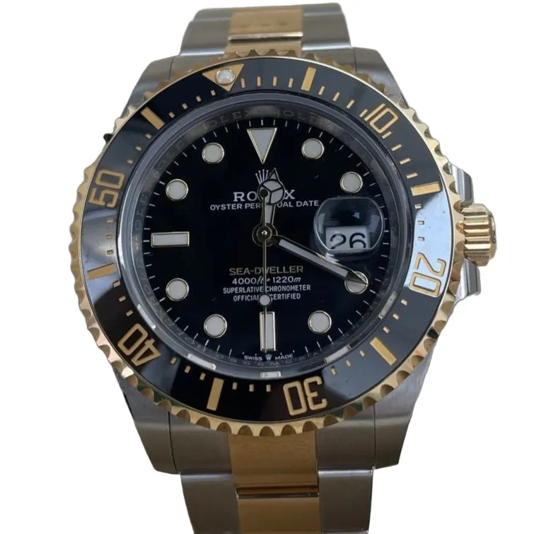 Rolex Sea-Dweller 43mm Gold Never worn - Front View