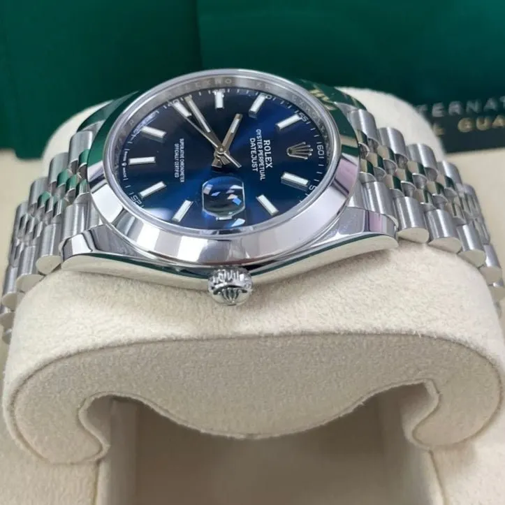 Rolex Datejust 41 Blue Never worn - Inside View