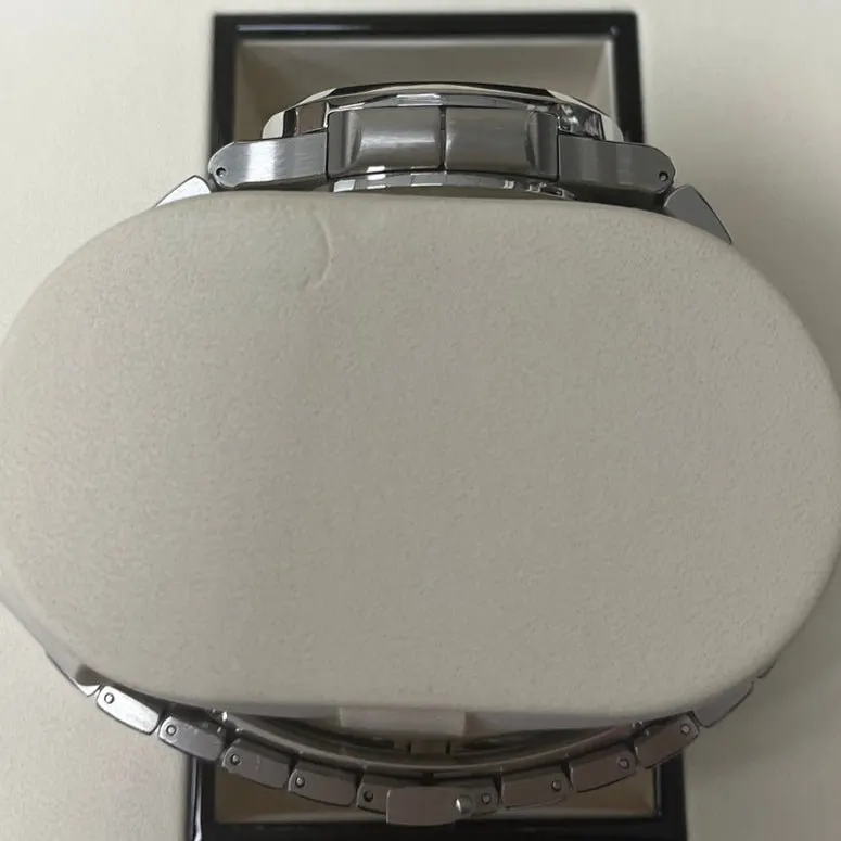 Patek Philippe Nautilus 40mm Black Never worn - Box View