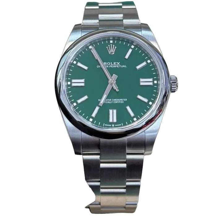 Rolex Oyster Perpetual 41mm Green Never worn - Front View