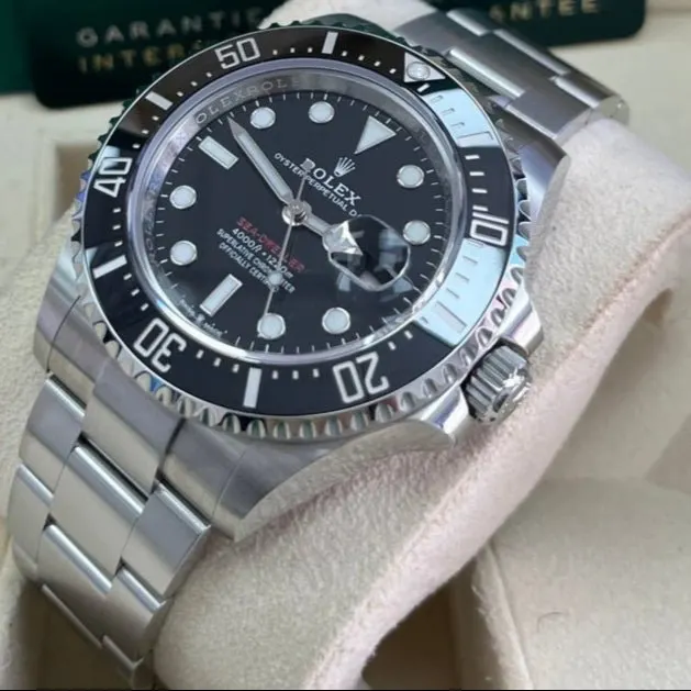Rolex Sea-Dweller 43mm Black Never worn - Inside View
