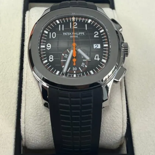 Patek Philippe Aquanaut Chronograph 42mm Black Never worn - Back View