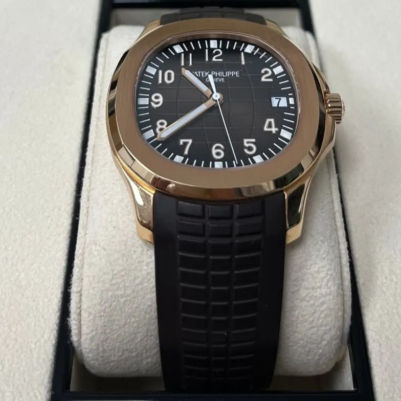Patek Philippe Aquanaut 40mm Pink Never worn - Inside View