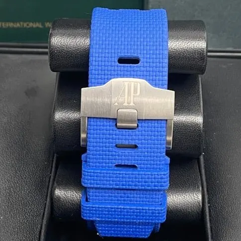 Audemars Piguet Royal Oak Offshore Selfwinding Chronograph 44mm Blue Never worn - Back View