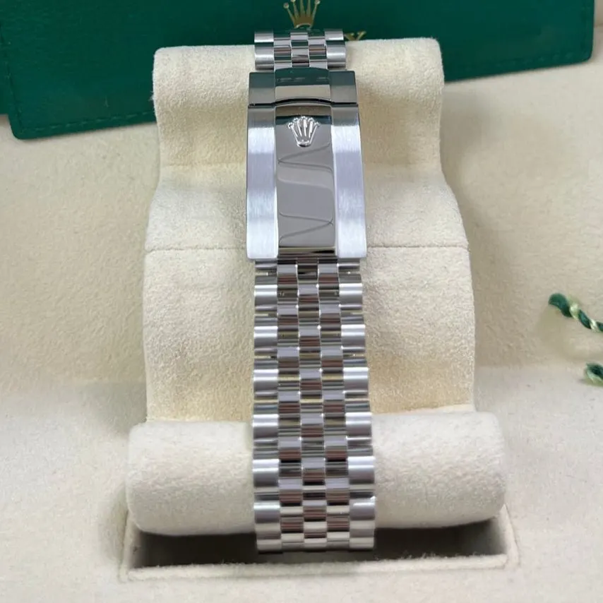 Rolex Datejust 41 Blue Never worn - Inside View