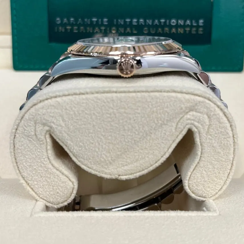 Rolex Datejust 41 Pink Never worn - Inside View