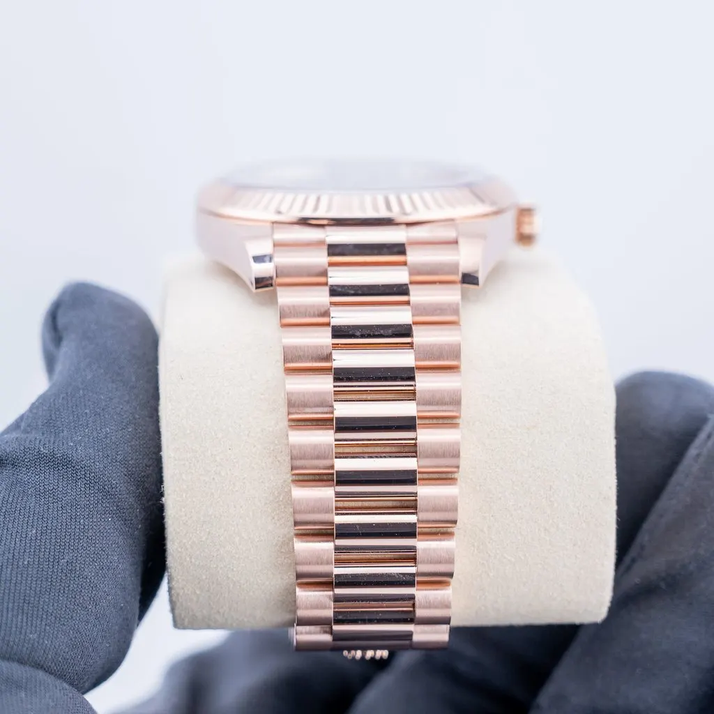 Rolex Day-Date 40 Pink Never worn - Box View