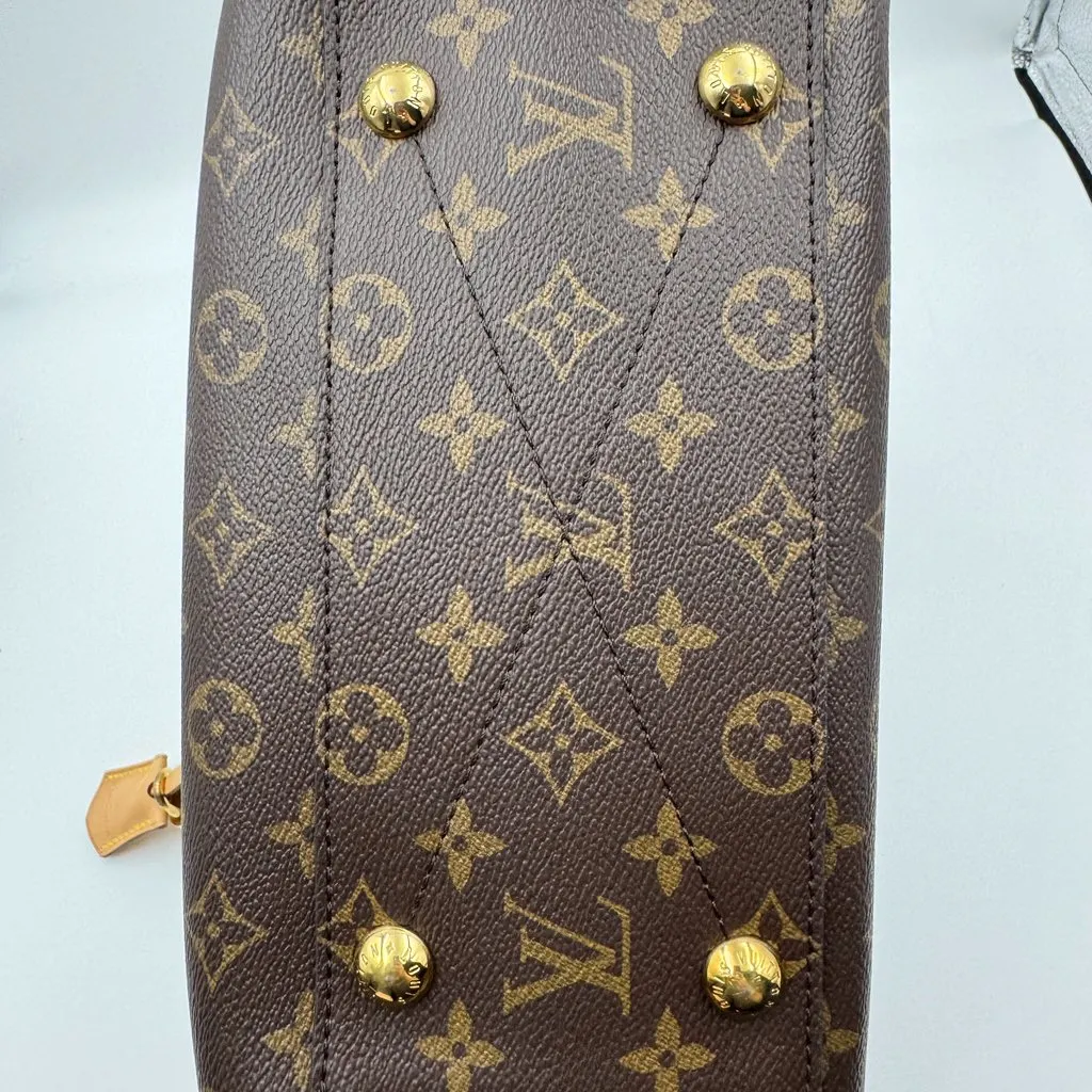 Louis Vuitton montaigne BB Brown Canvas Good - Inside View