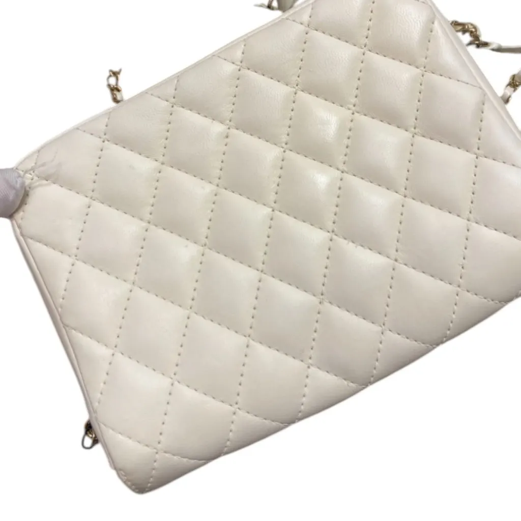 Chanel Side-Packs White Leather Very good - Box View