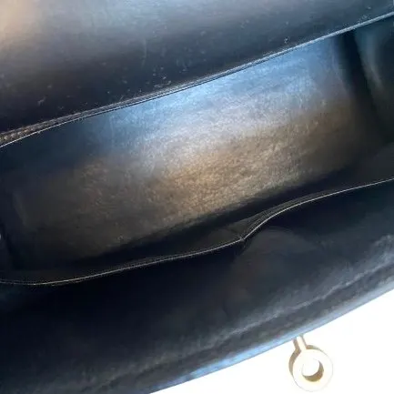 Hermès Kelly 28 Sellier Black Black Leather Good - Model View