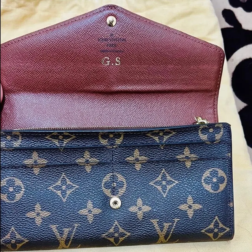 Louis Vuitton Sarah Brown Canvas Good - Inside View