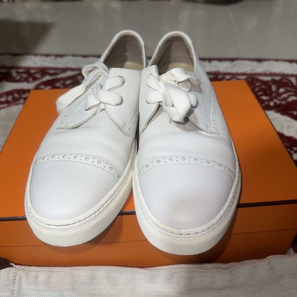 Hermès Hermes Sneaker - Back view