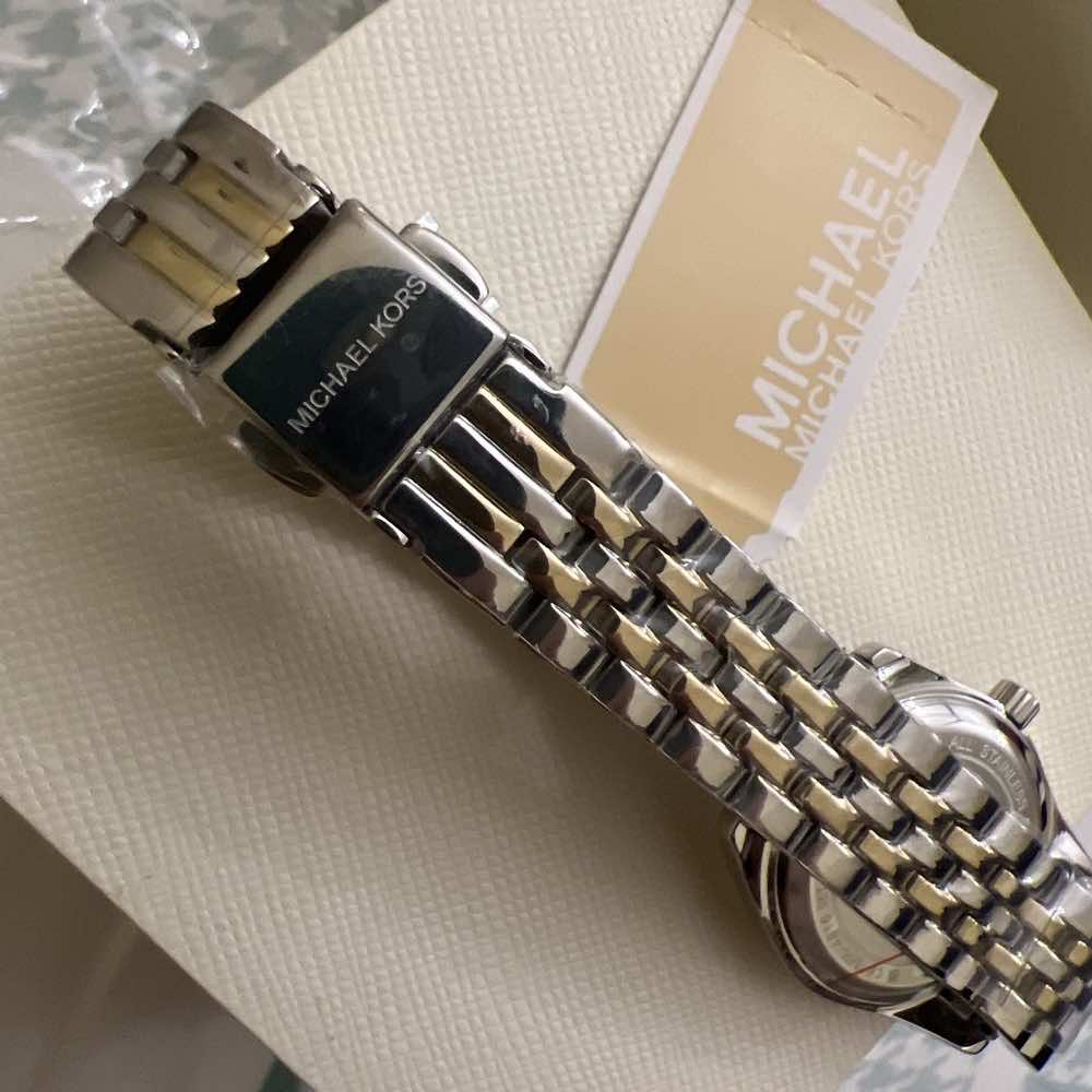 Michael Kors mk4815 Gold Never worn, with tag - Back View