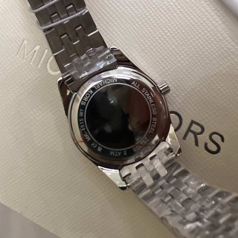 Michael Kors mk4815 Gold Never worn, with tag - Inside View