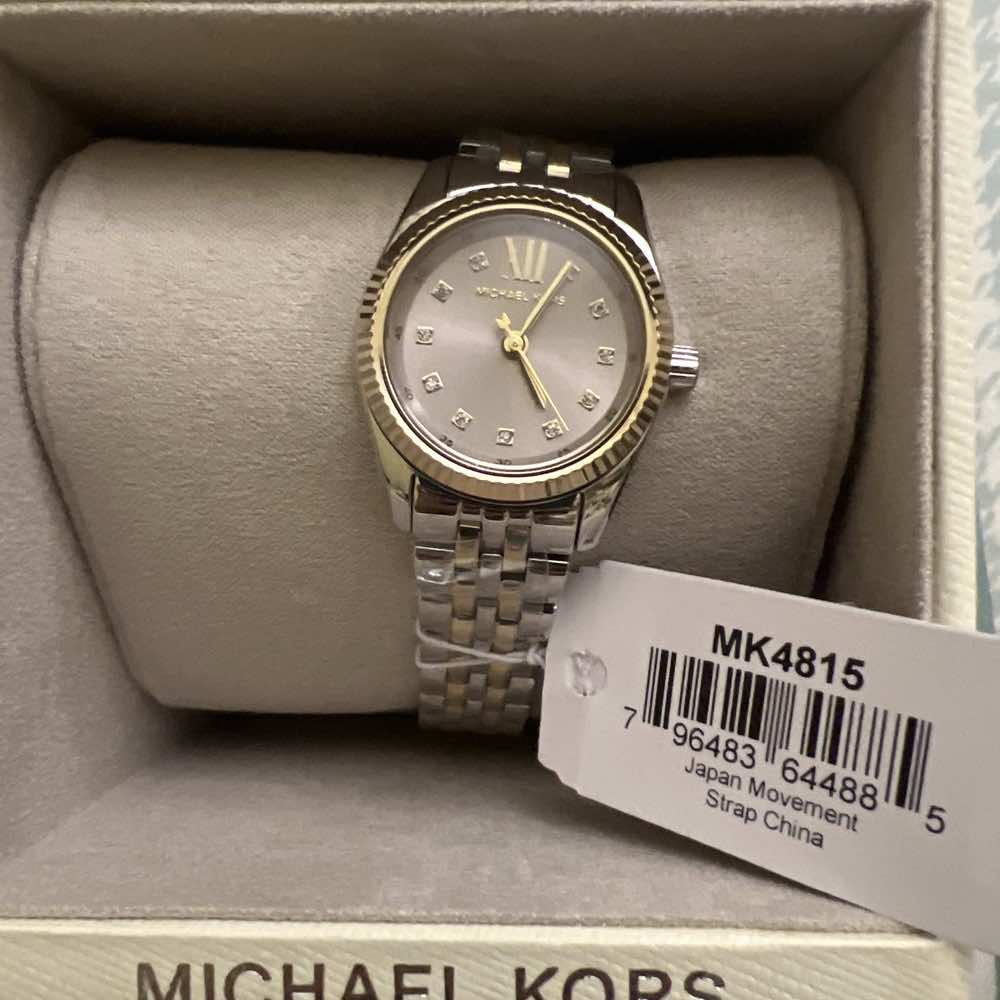 Michael Kors mk4815 Gold Never worn, with tag - Model View