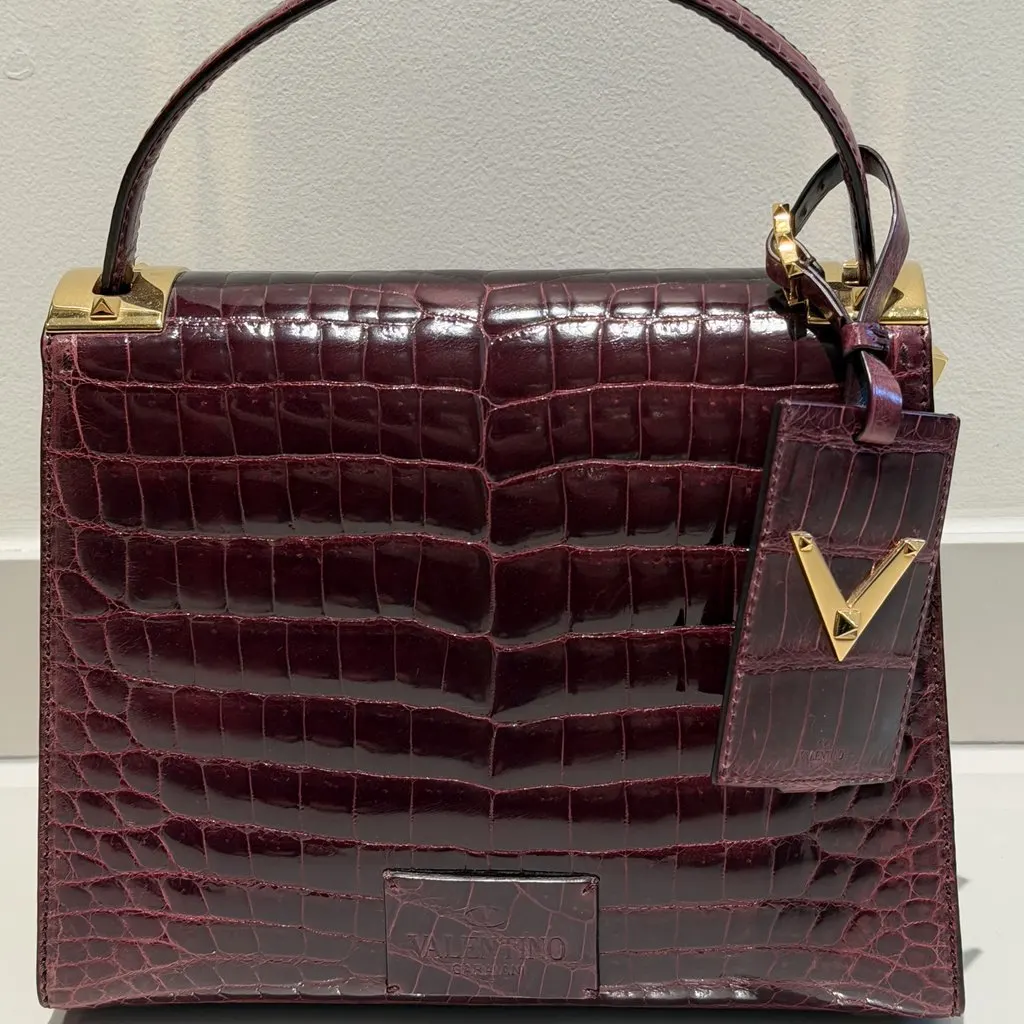 Valentino Burgundy Crocodile Leather Handbag Burgundy Leather Never worn - Back View