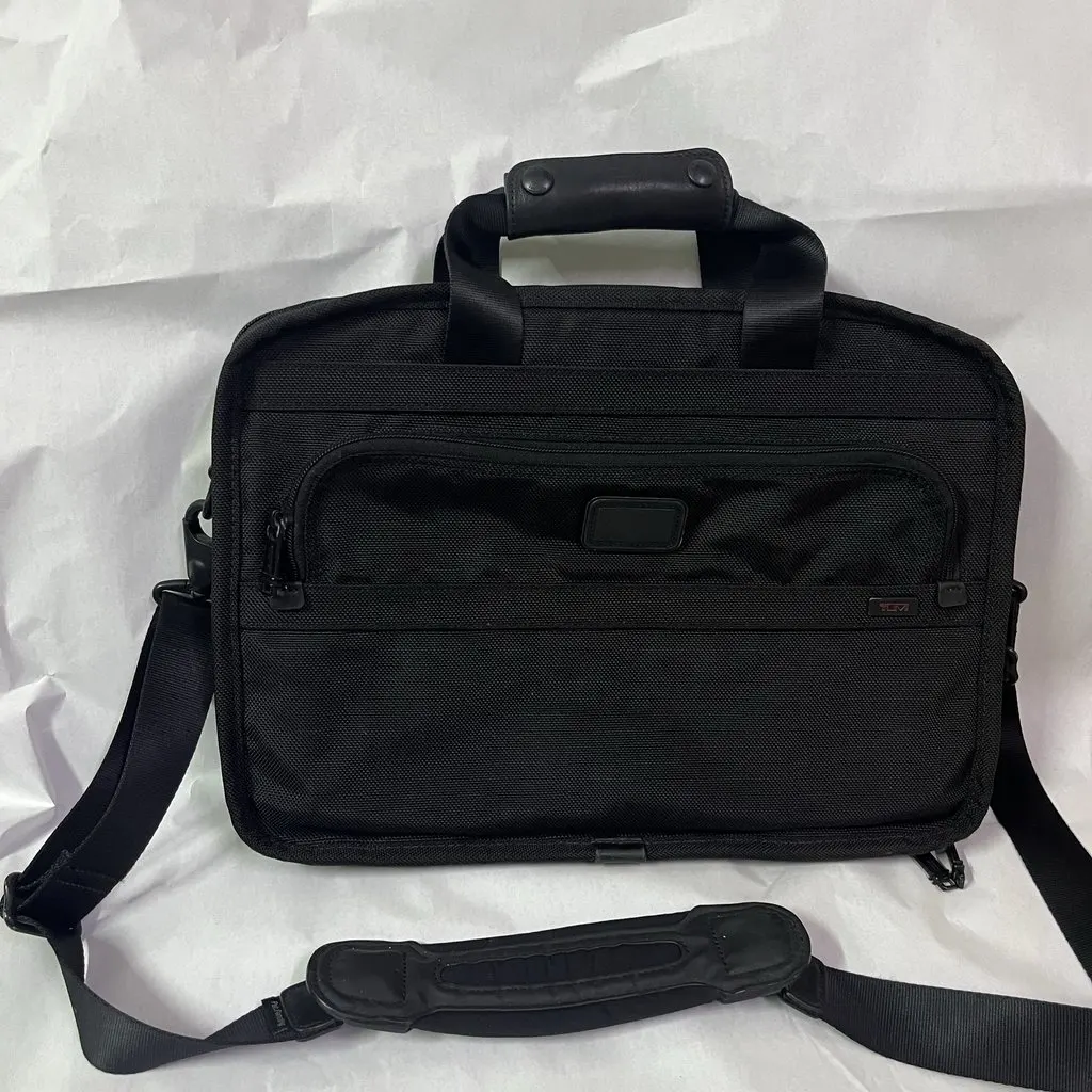 Tumi Tumi Alpha 2 Black Very good - Back View