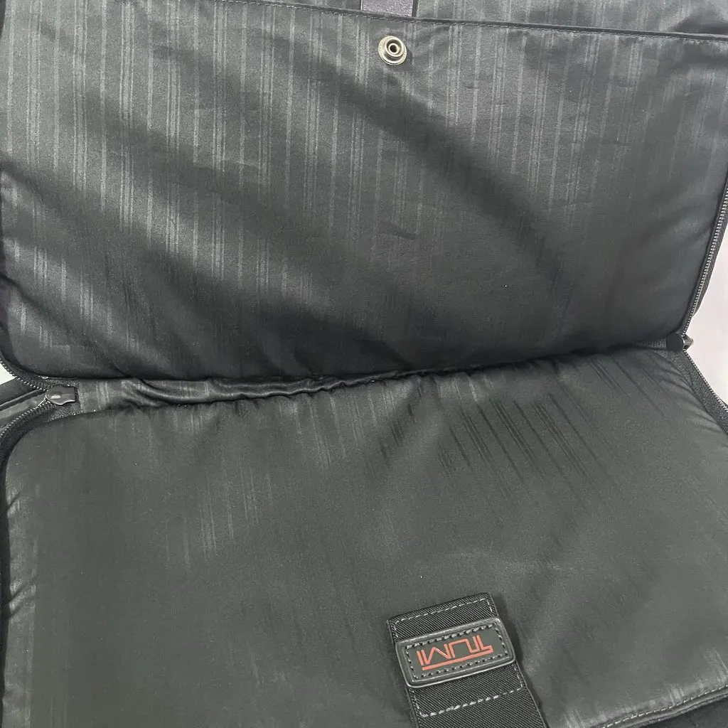 Tumi Tumi Alpha 2 Black Very good - Box View