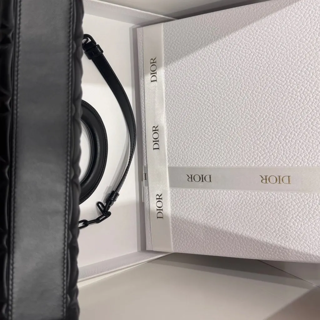 Dior Lady D-Joy Black Leather Very good - Inside View