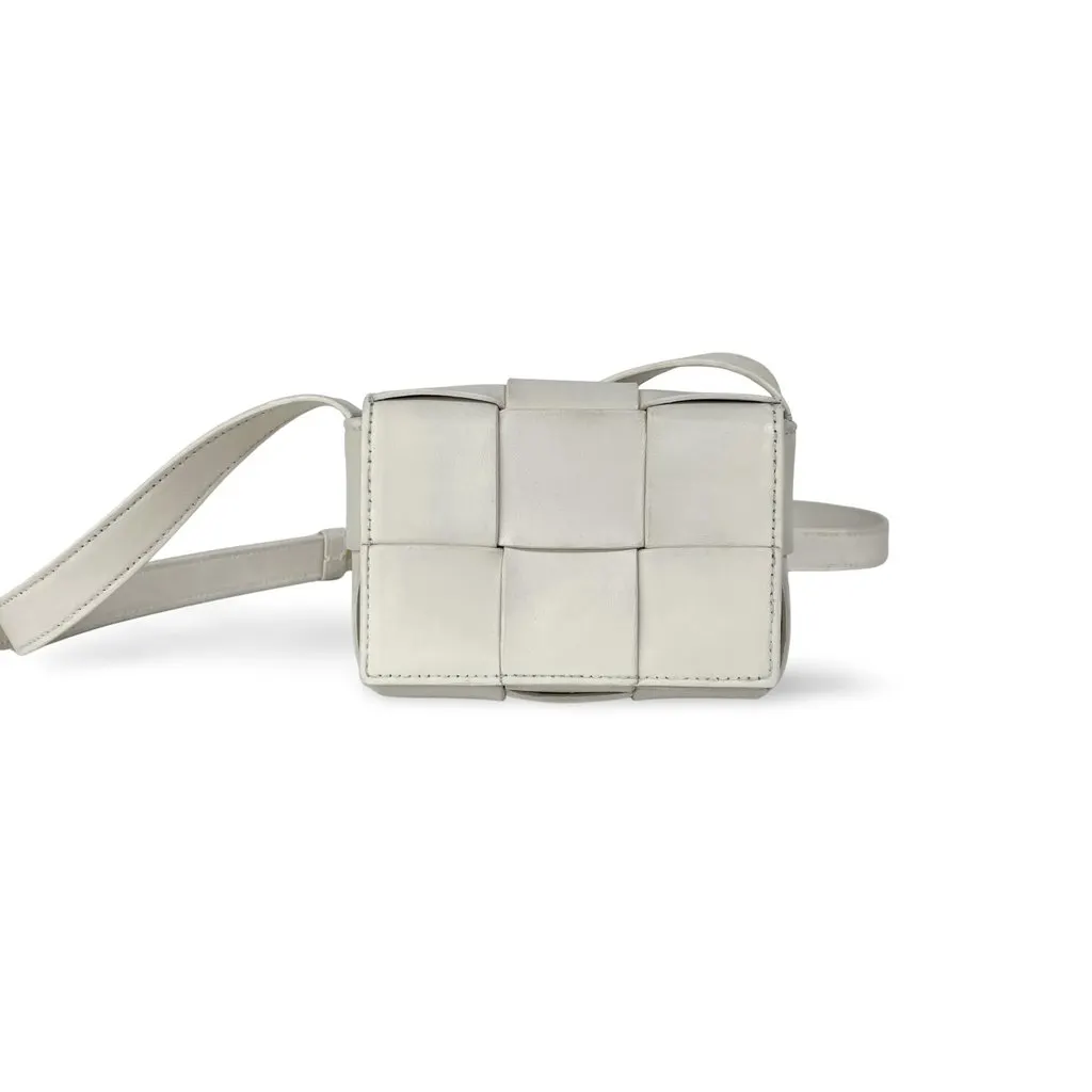 Bottega Veneta Candy Mini White Cassette Bag White Leather Good - Front View